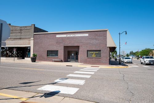 133 4th St Ne, Staples, MN, 56479-2500 | Card Image