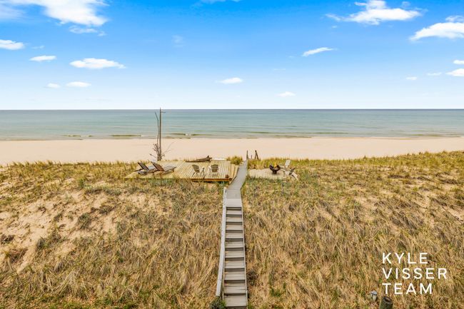 7042 S Montgomery Blvd, House other with 2 bedrooms, 3 bathrooms and null parking in Pentwater MI | Image 43