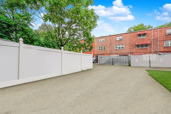 View of yard | Image 17