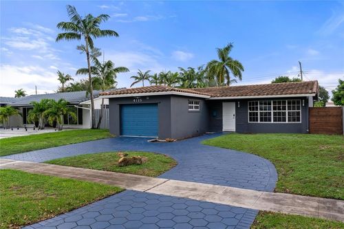 4115 Madison St, HOLLYWOOD, FL, 33021-7338 | Card Image
