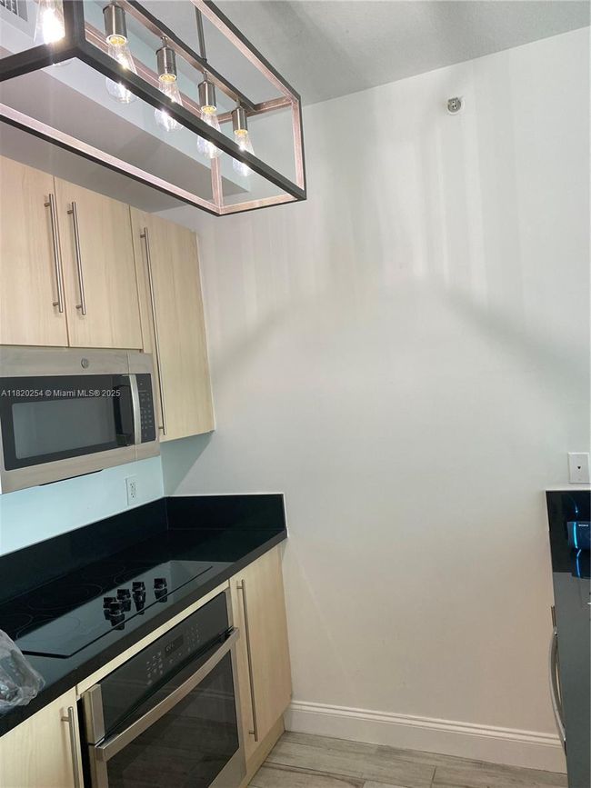 APT-2617 - 1111 Sw 1 St Ave, Condo with 2 bedrooms, 2 bathrooms and null parking in Miami FL | Image 7