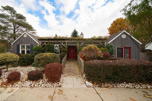 290 Hill St E, Fergus, ON, N1M1H2 | Card Image