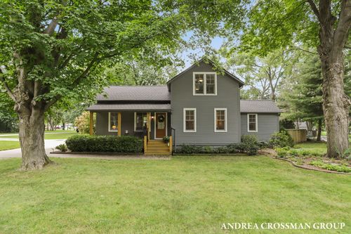 15570 Pruin St, Spring Lake, MI, 49456-2262 | Card Image