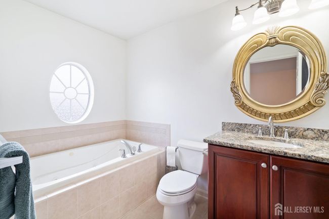 2743 - 4 Sandra Ct, Townhouse with 2 bedrooms, 4 bathrooms and null parking in Old Bridge NJ | Image 25