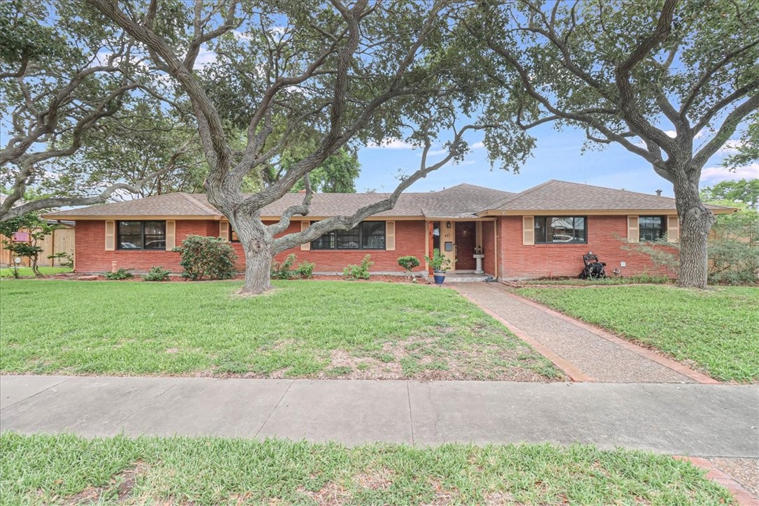 Bermuda Pl, Corpus Christi, TX 78411