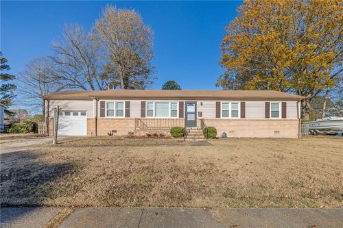 3424 Bow Creek Blvd, Virginia Beach, VA, 23452-5219 | Card Image