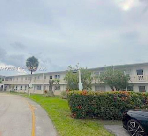 apt-w27-20120 Ne 2nd Ave, Miami Gardens, FL, 33179-2970 | Card Image