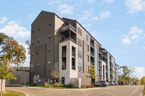 102-2900 Edwin Way, Nashville, TN, 37207-3585 | Card Image