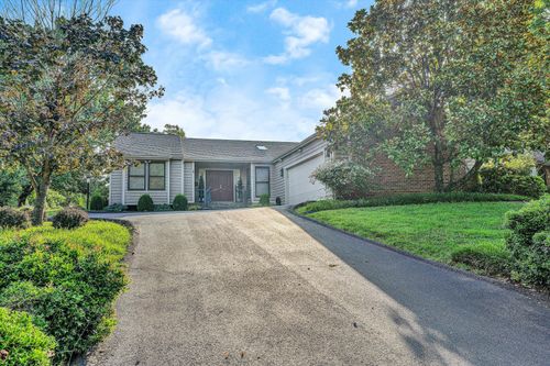 1930 Mcvitty Rd, Salem, VA, 24153-7406 | Card Image