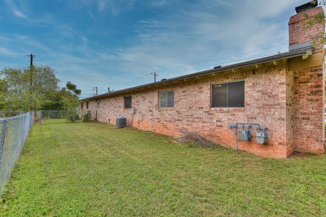 Exterior | Image 8