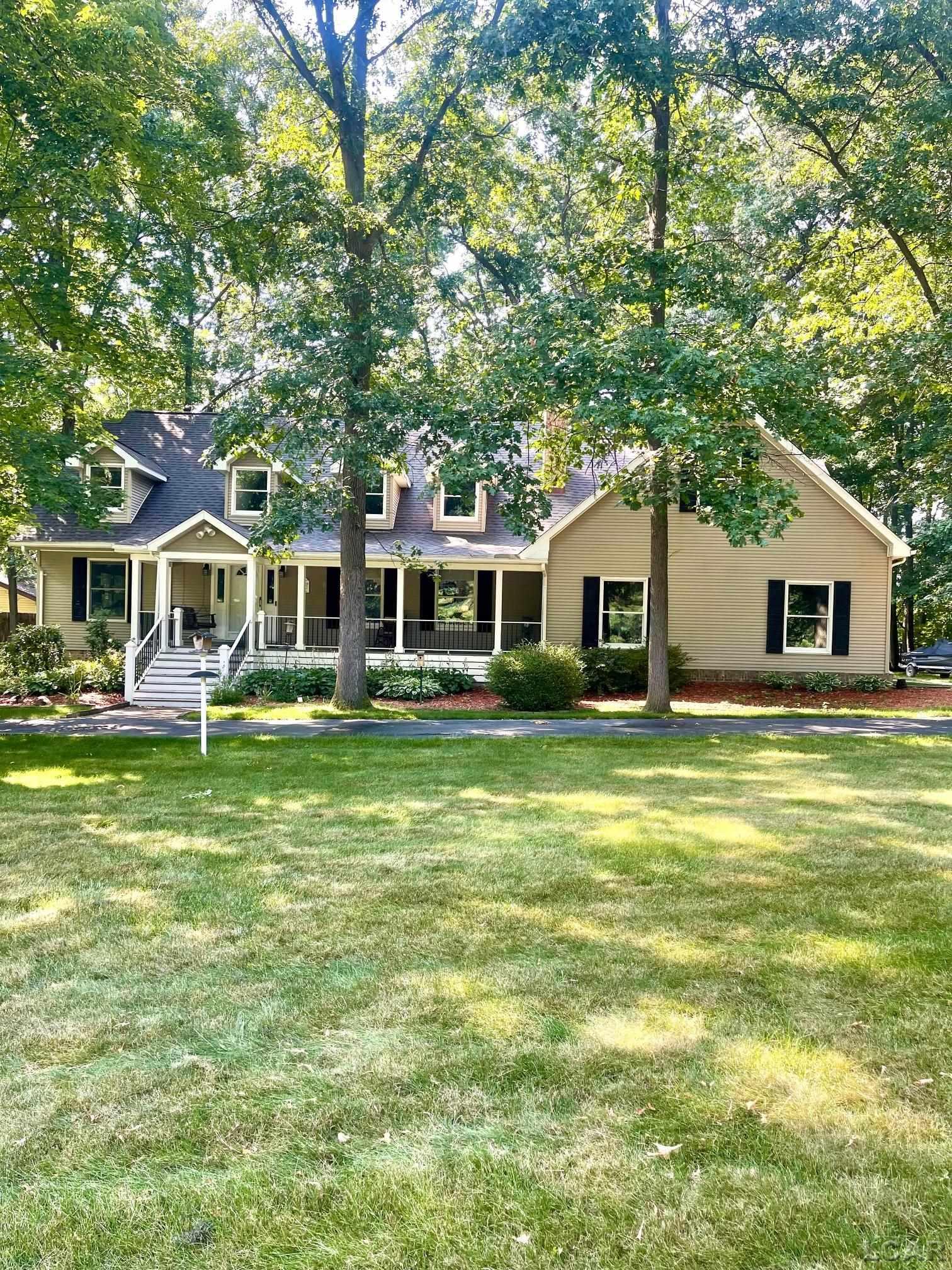 Whispering Pines Dr, Saline, MI 48176