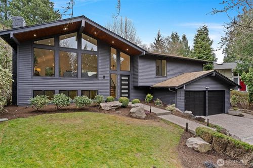 6548 116th Pl Ne, Kirkland, WA, 98033-8447 | Card Image