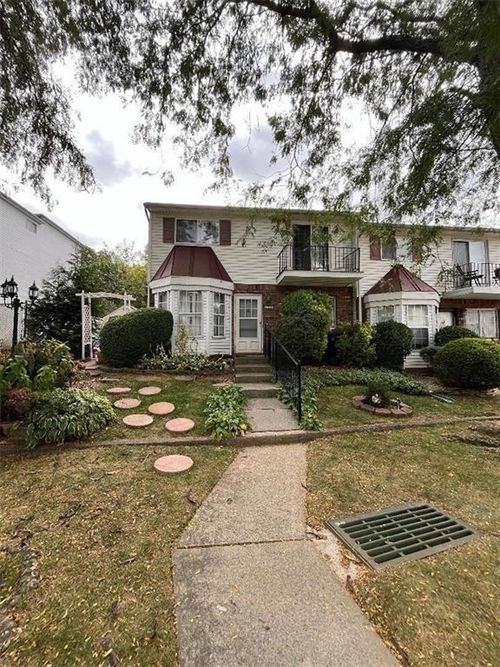 1-1718 Forest Hill Rd, Staten Island, NY, 10314-6334 | Card Image