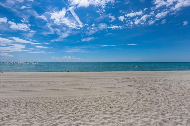APT-3A - 3300 N Surf Rd, Condo with 1 bedrooms, 1 bathrooms and null parking in Hollywood FL | Image 36