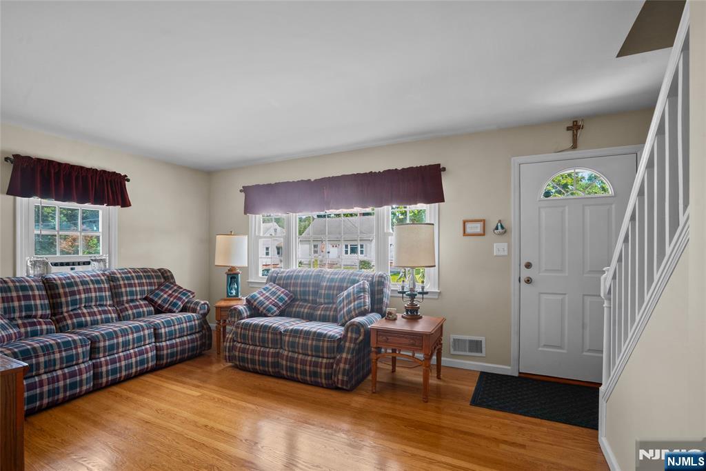 Residential in Bloomingdale 5