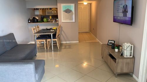 apt-606-102 Sw 6th Ave, Miami, FL, 33130-1494 | Card Image