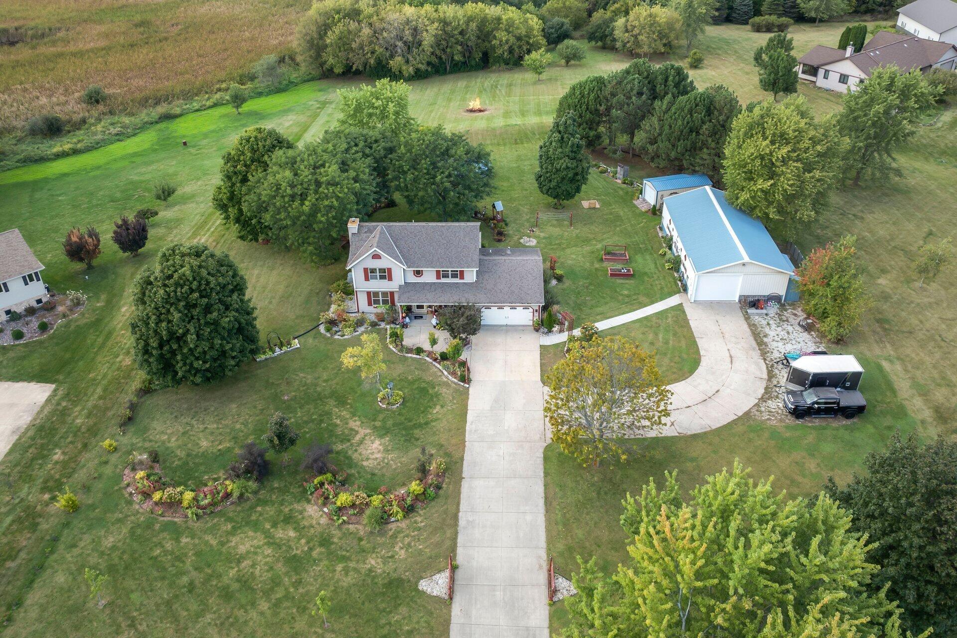 Overson Rd, Union Grove, WI 53182