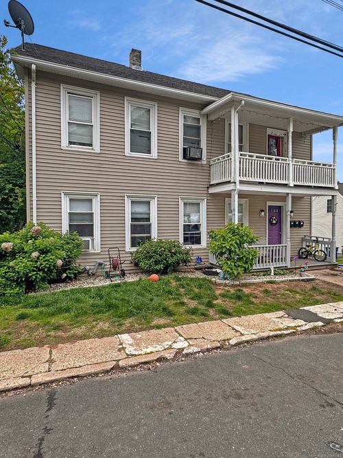 38 Hammond St, Vernon, CT, 06066-3615 | Card Image