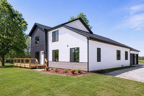 8004 State Road 91, Ripon, WI, 54971-9118 | Card Image