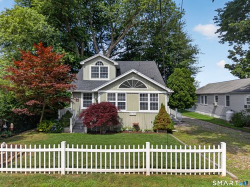 25 Uncas Trl, Old Saybrook, CT, 06475-1822 | Card Image
