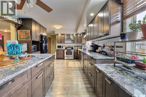 169 Dalgliesh Dr, Regina, SK, S4R6T3 | Card Image