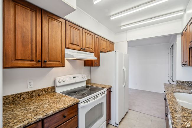 APT-9J - 777 E South Temple, Condo with 2 bedrooms, 2 bathrooms and 3 parking in Salt Lake City UT | Image 8
