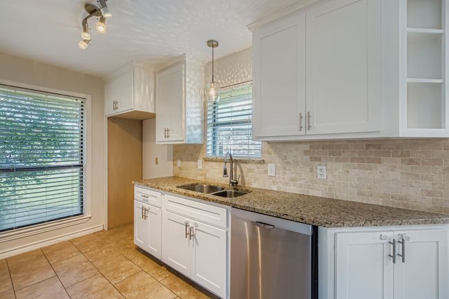 1610 Concord Pl, House other with 3 bedrooms, 3 bathrooms and null parking in Carrollton TX | Image 10