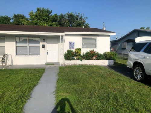 4120 Nw 39th Ave, Lauderdale Lakes, FL, 33309-4110 | Card Image