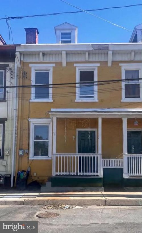 631 W Race St, POTTSVILLE, PA, 17901-2444 | Card Image