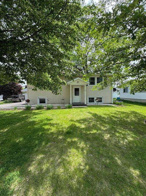 415 May St, Platteville, WI, 53818-2808 | Card Image