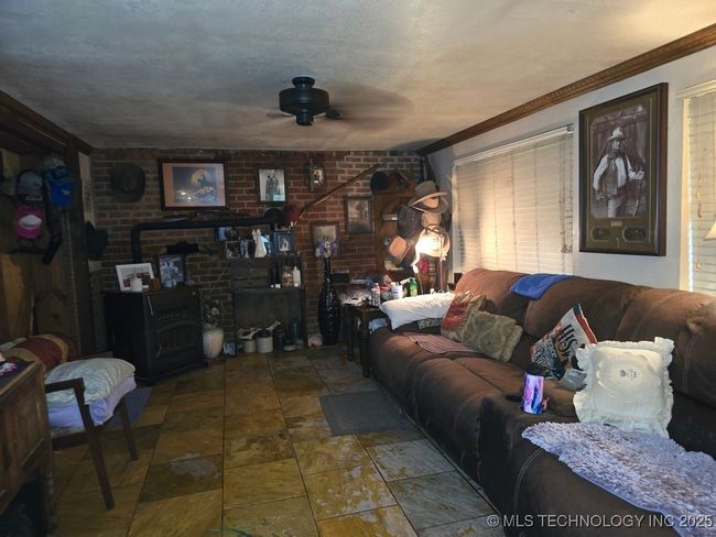 6750 Meridian Rd, House other with 3 bedrooms, 2 bathrooms and null parking in Ardmore OK | Image 8