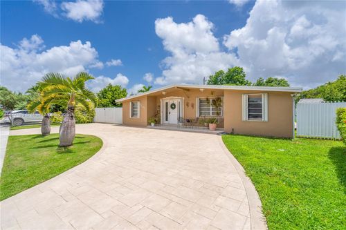 11500 Sw 43rd Ter, Miami, FL, 33165-4657 | Card Image