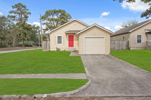 11703 Greenglen Dr, Houston, TX, 77044-5193 | Card Image