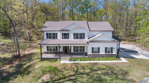 123 Ridgecreek Dr, Gurley, AL, 35748-9049 | Card Image