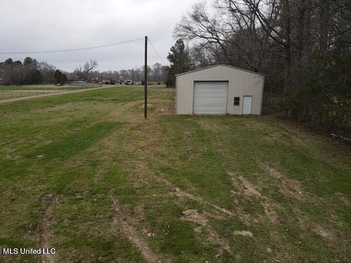 339 Lowe Cir, Richland, MS, 39218-9722 | Card Image