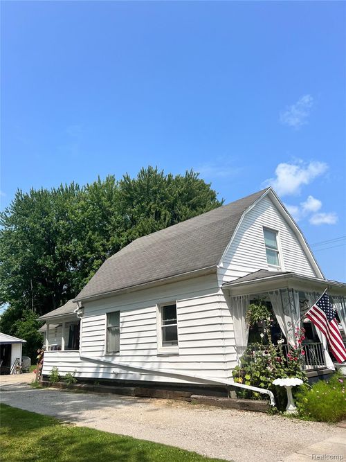 643 Thurman St, Saginaw, MI, 48602-2834 | Card Image