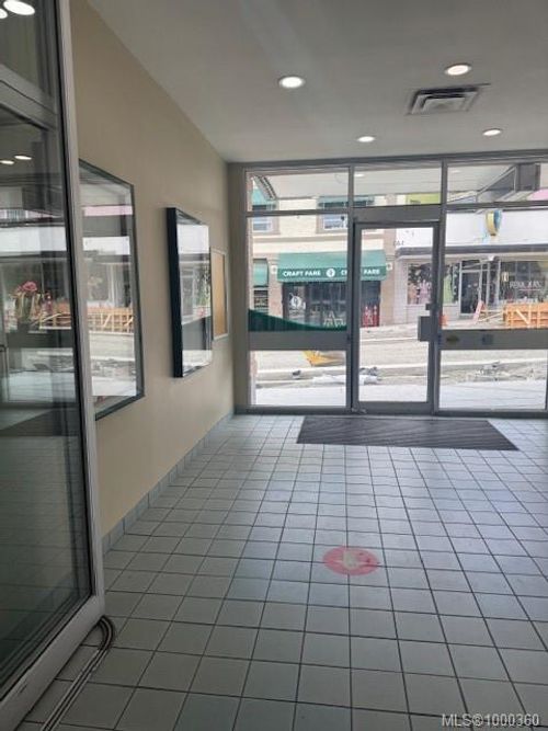 140 Commercial St, Nanaimo, BC, V9R5G6 | Card Image