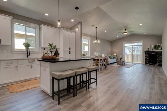 1055 Sassafras St, House other with 4 bedrooms, 2 bathrooms and null parking in Independence OR | Image 8