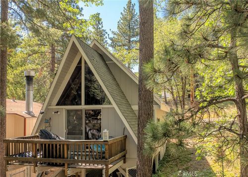 33075 Blue Bird Ln, Running Springs, CA, 92382 | Card Image