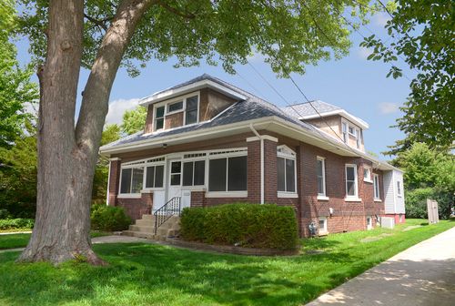2721 6th St, Peru, IL, 61354-2415 | Card Image