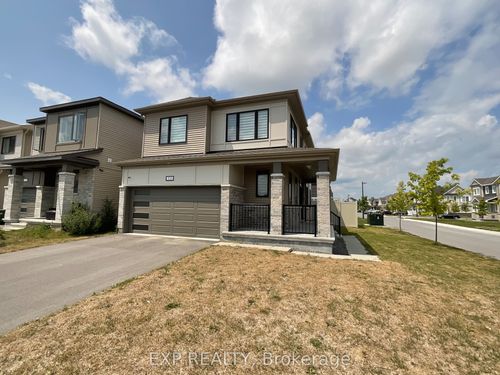 333 Crossway Terr, Stittsville, ON, K2S2Z3 | Card Image