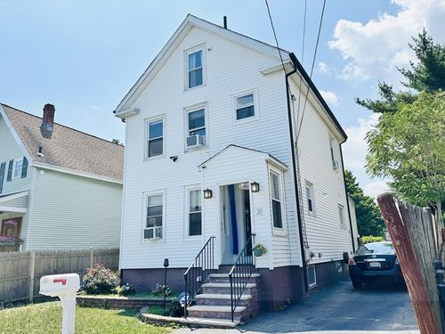 39 Richardson St, Malden, MA, 02148-5226 | Card Image
