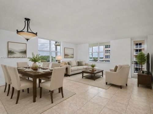 401-1501 S Ocean Dr, Hollywood, FL, 33019-2380 | Card Image