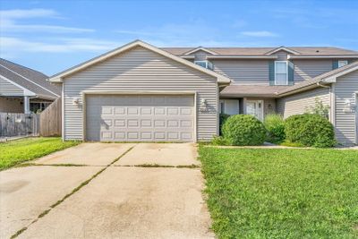 3912 Balmoral Drive, Townhouse with 3 bedrooms, 2 bathrooms and 2 parking in Champaign IL | Image 1