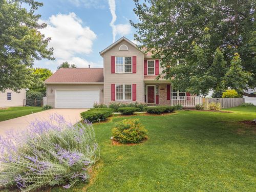 709 Platt Way, Hudson, IL, 61748-9033 | Card Image