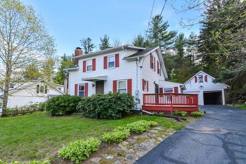 727 Pleasant St, Paxton, MA, 01612-1073 | Card Image