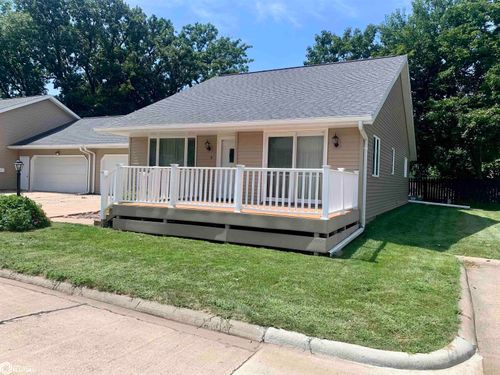 4 Park Pl, Jefferson, IA, 50129-2400 | Card Image