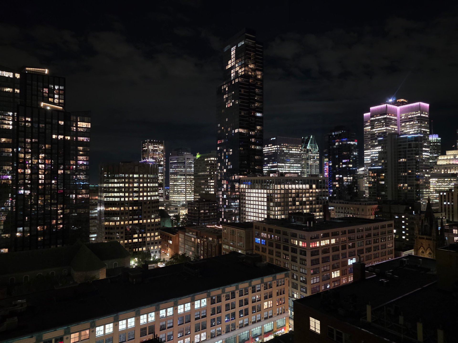 Residential Lease in Montréal (Ville-Marie) 2