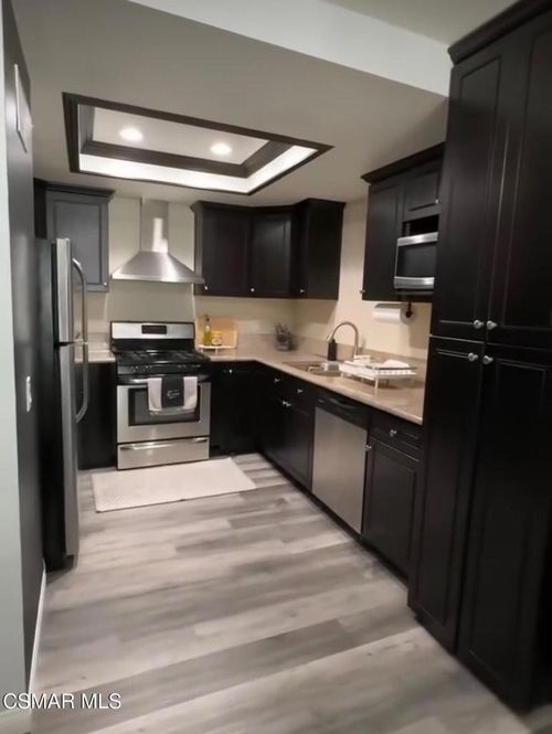 apt-46-565 Spring Rd, Moorpark, CA, 93021-2029 | Card Image