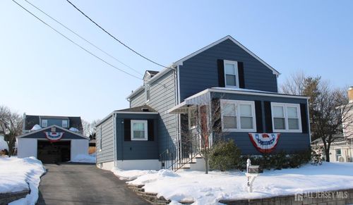 16 Perrine Ave, South Amboy, NJ, 08879-1017 | Card Image